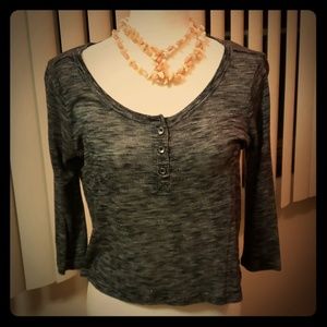 ⚘ 2 for $12 ⚘NWOT Distressed Grey crop top